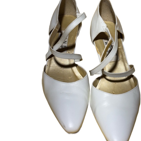 🌷3/$20🌷 Nine West Leather Shoes - Picture 3 of 5